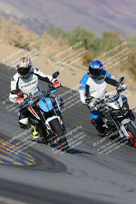 media/Dec-18-2022-SoCal Trackdays (Sun) [[8099a50955]]/Turn 10 (140pm)/